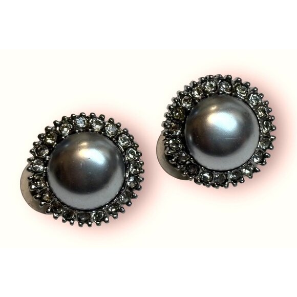 St. John  Vintage Gray Faux Pearl Crystal Rhinestone Clip on Earrings GORGEOUS!! - Picture 2 of 7